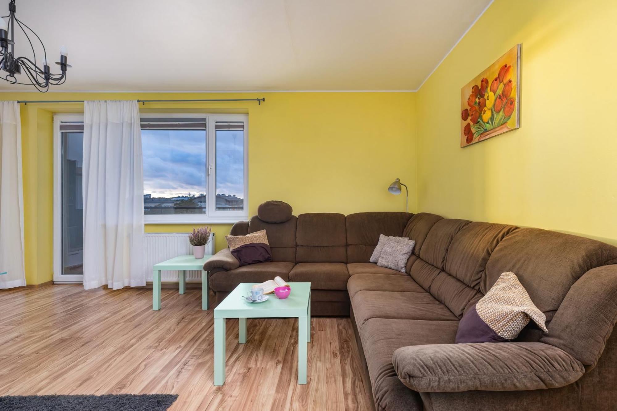 Apartment With Balcony Okopowa By Renters *